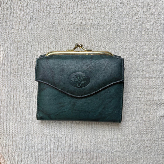 hand-painted vintage buxton heiress leather coin purse | red poppy original art kiss-lock pouch wallet